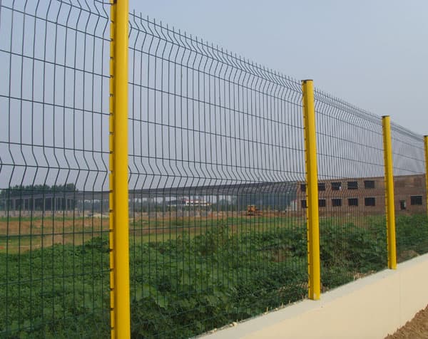 Welded Mesh Fence For Sale _ Factory